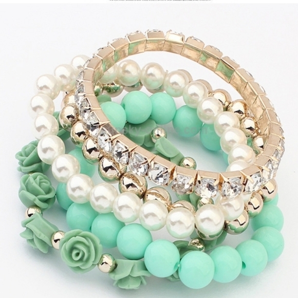 Five-piece gold-plated Crystal Teal Pearl stacked flower bracelets BOGO - Picture 10 of 15